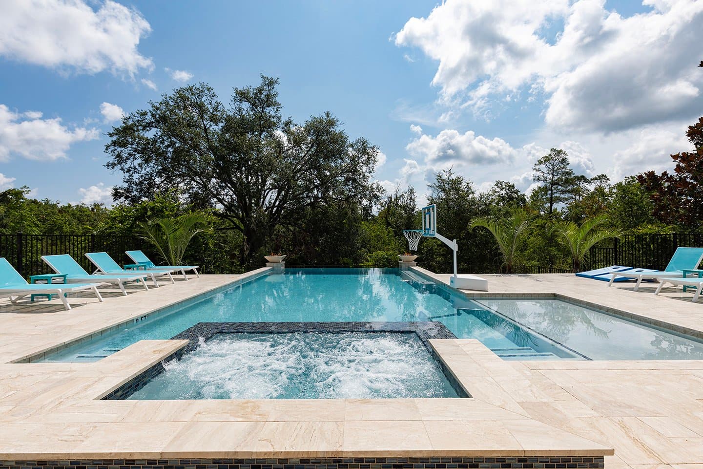 The Glamorous Getaway - Image 6