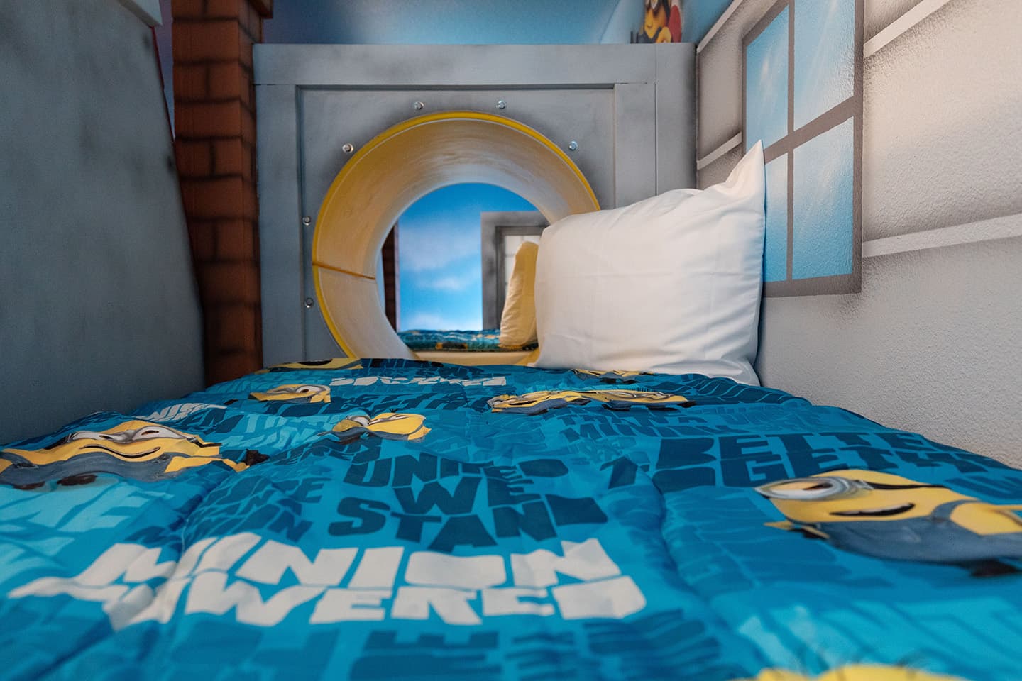 The Glamorous Getaway - Image 29