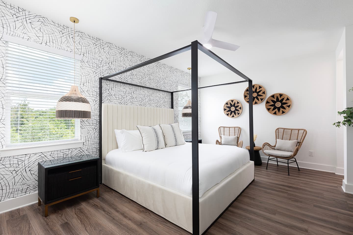 The Glamorous Getaway - Image 36