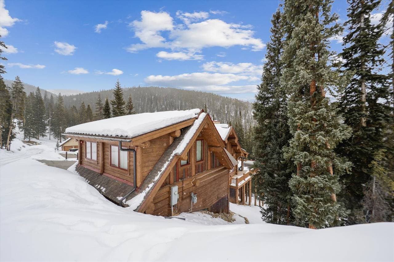 Goldenview Lodge - Image 47