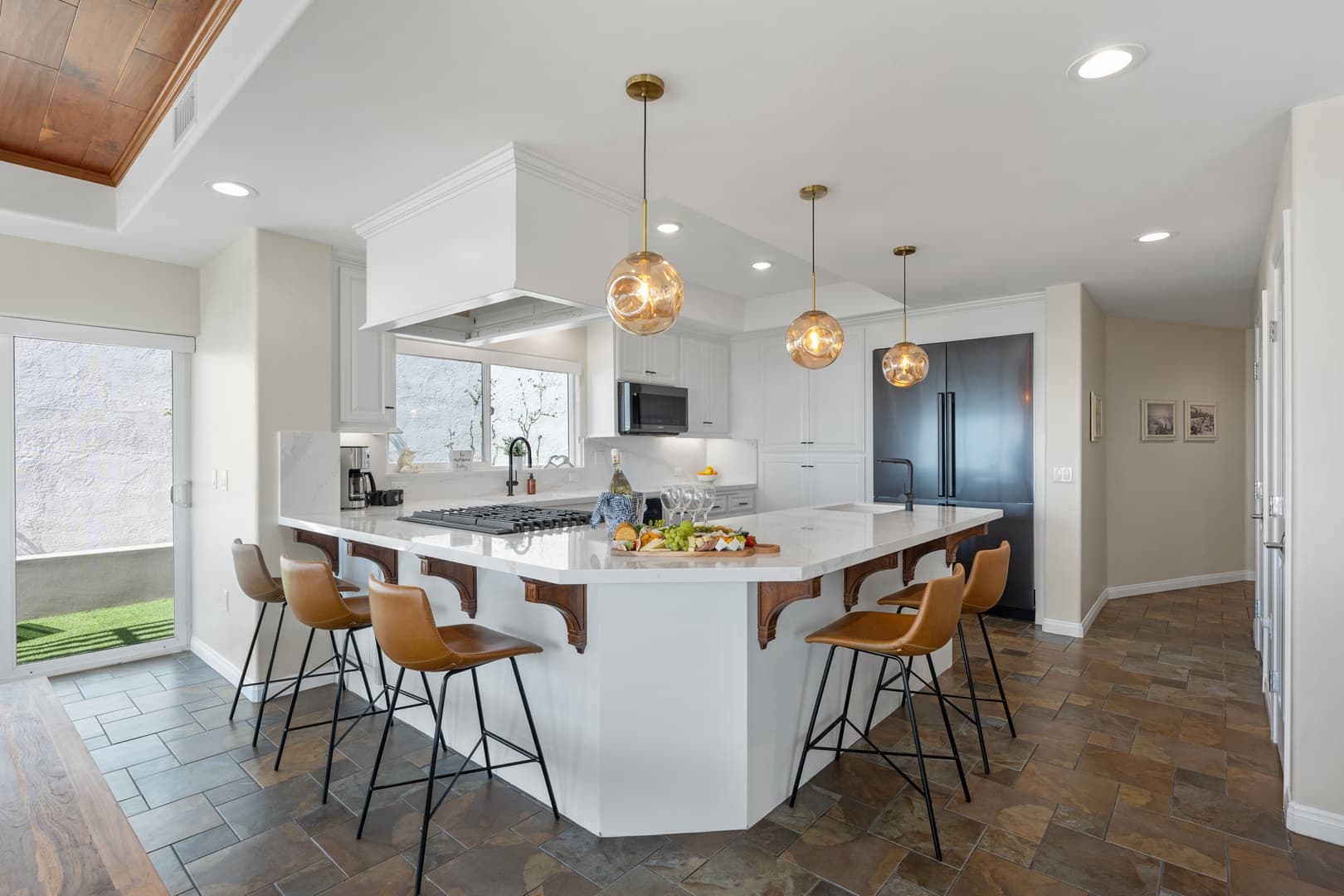 Oceanfront 1 North - Image 5