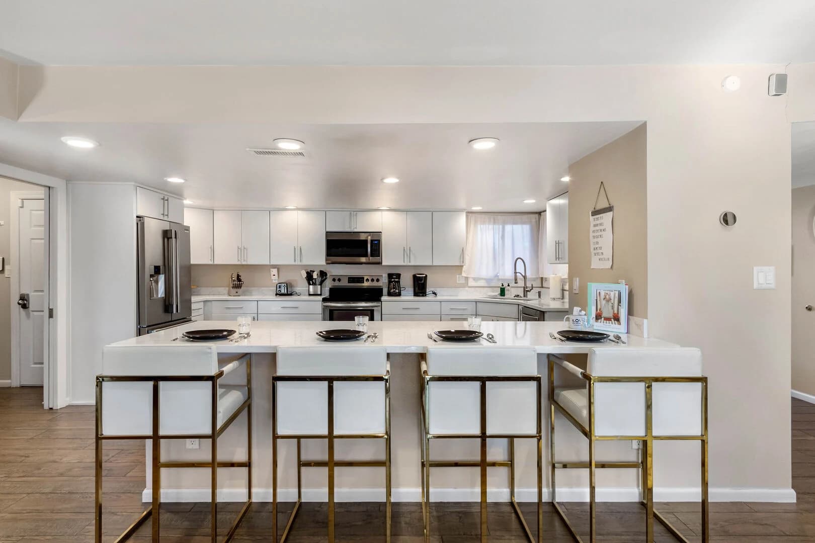 Paradise Escape - Image 9