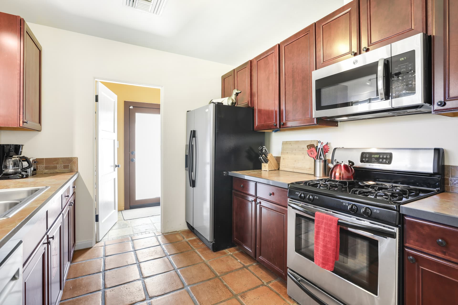 Historic Palm Springs Home - Image 12