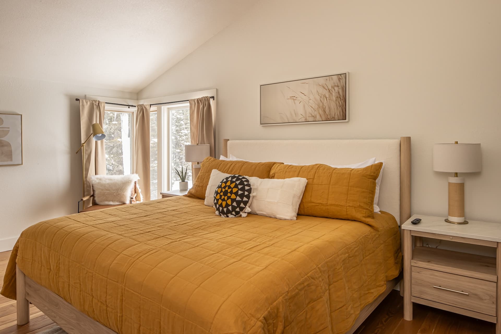 Lone Mountain Lookout - Image 16