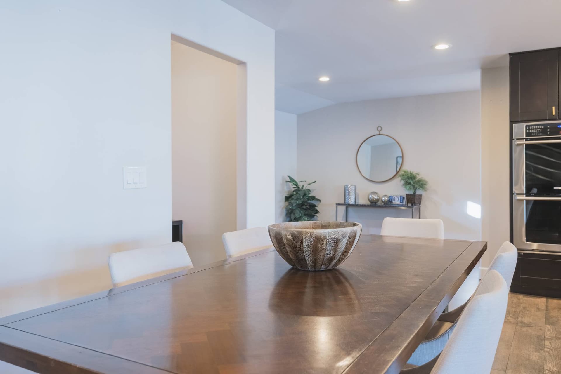 Luxe Resort Retreat - Image 16