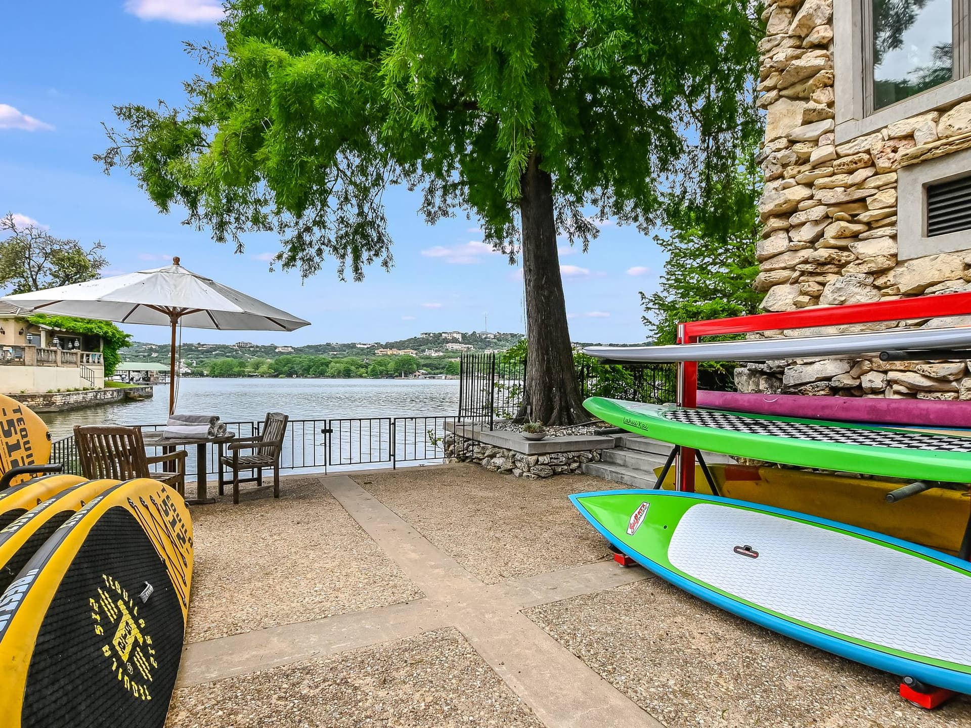 Manor on Lake Austin - Image 15