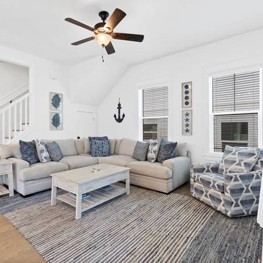 Charming Blue Haven - Image 4