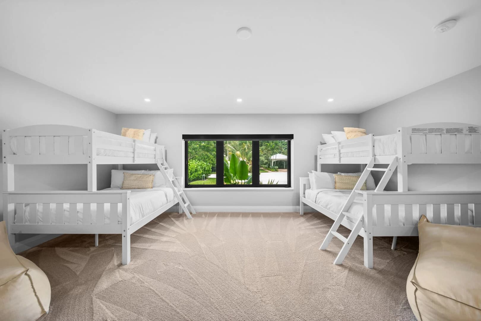 Waters Edge #906 - Image 38