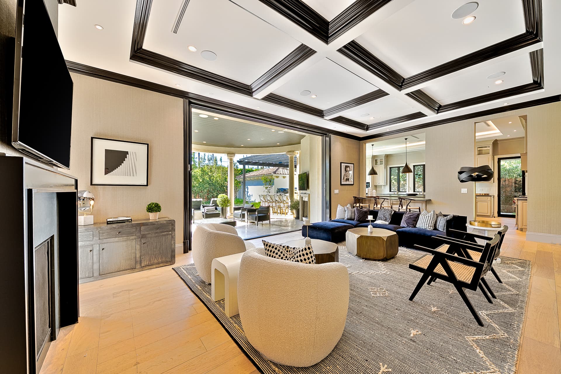 Camden Estate Beverly Hills - Image 12