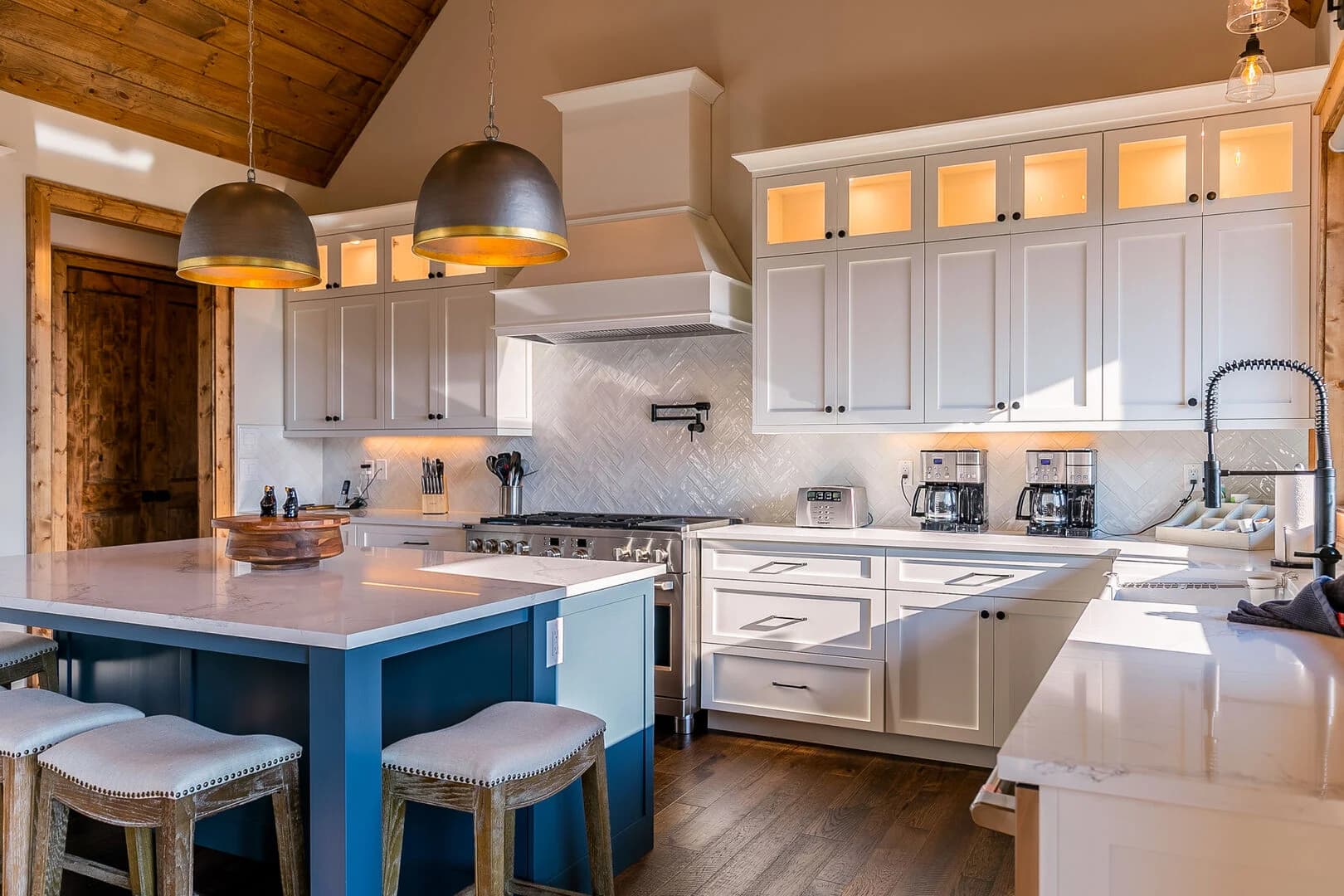 Up and Away - Image 6