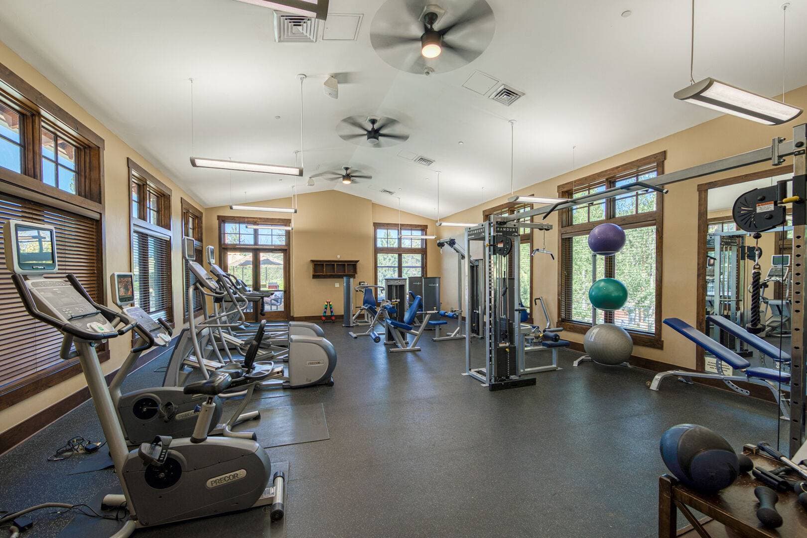 Larkspur Luxe - Image 50