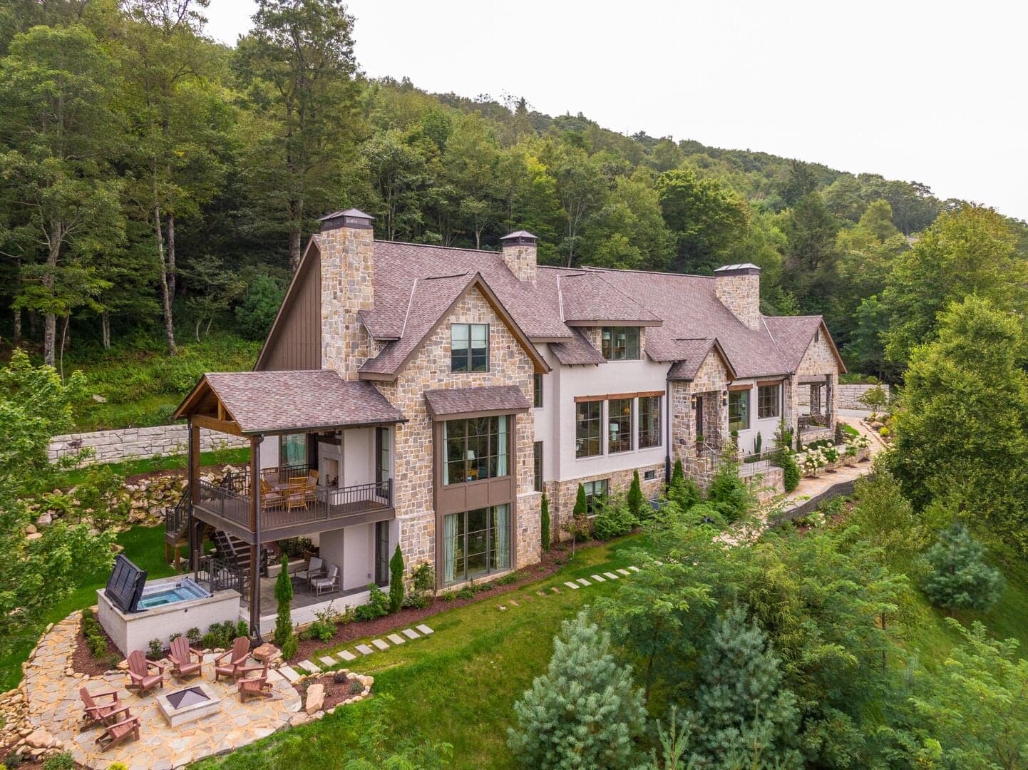 Antler Trail Lodge - Image 1