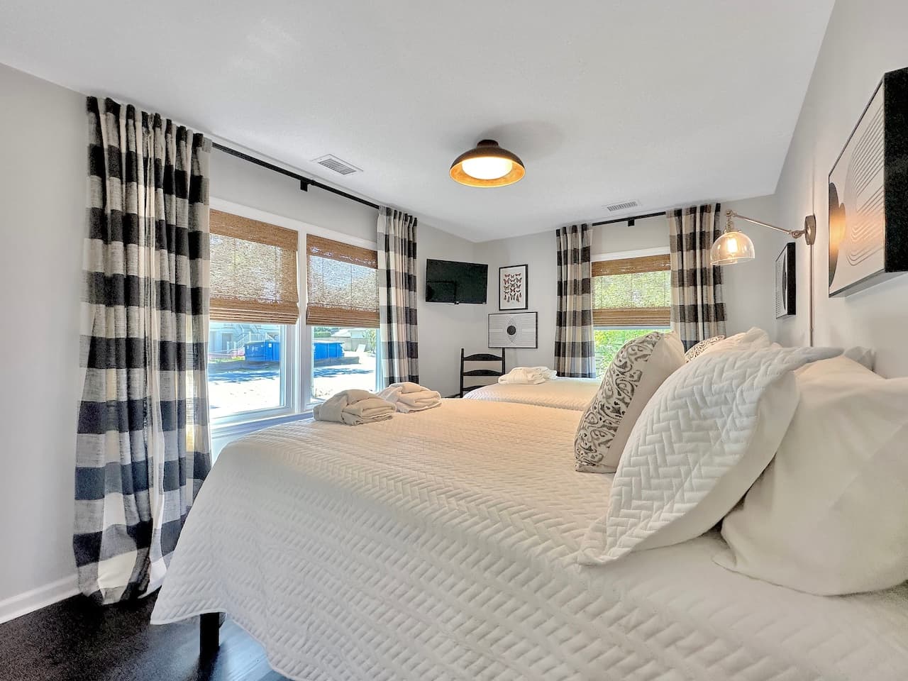 Tucked In - Image 33