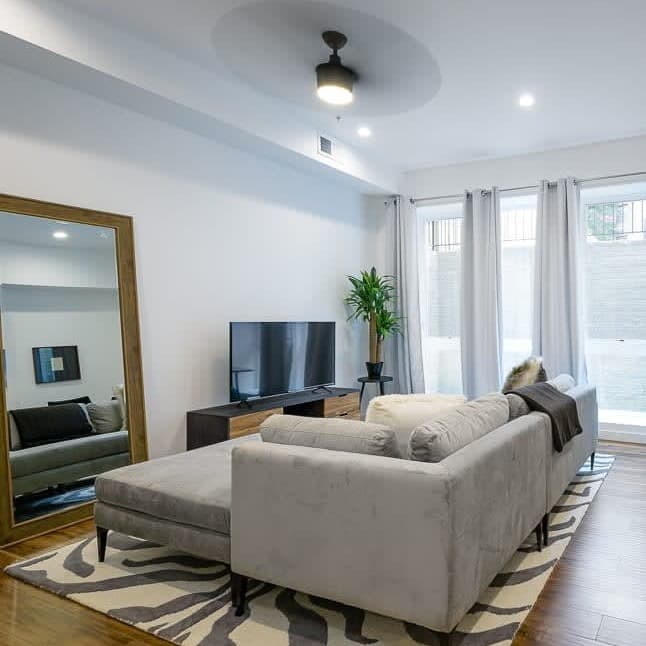 Vibrant Nook - Image 1