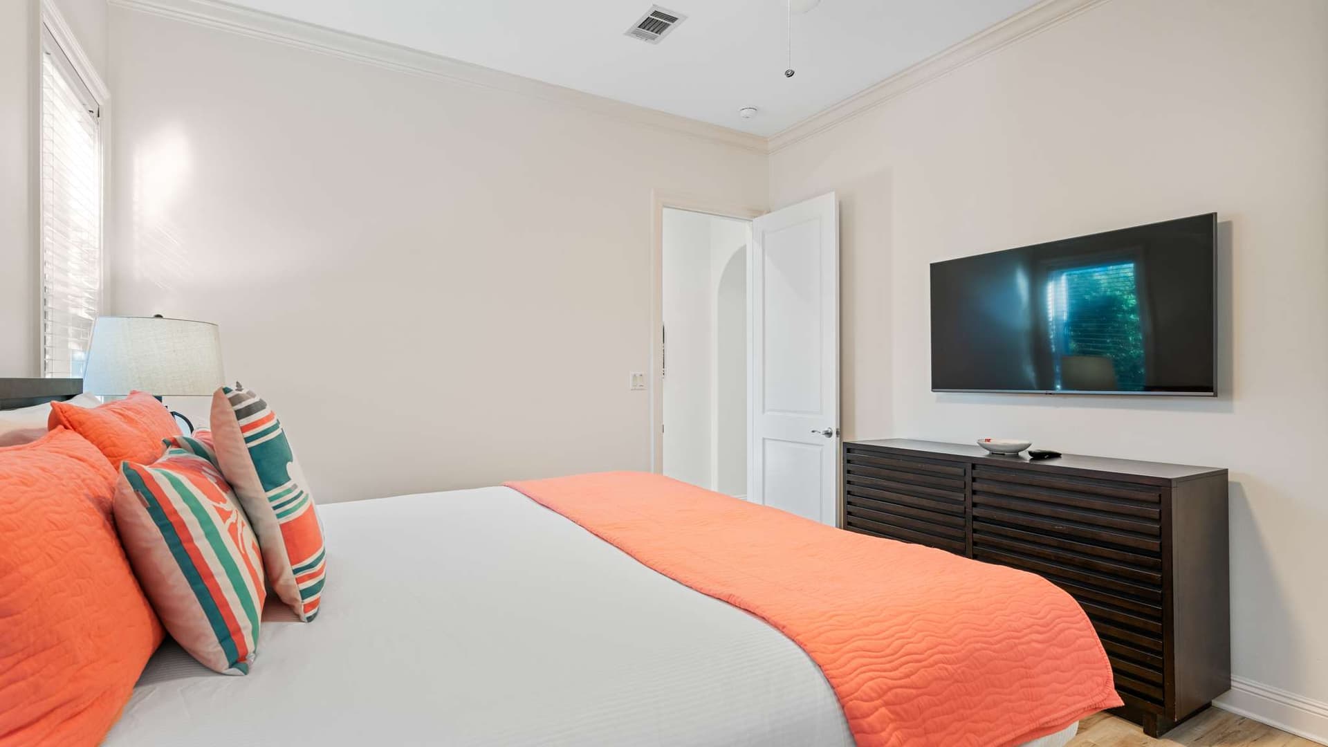 Hog Heaven - Image 33