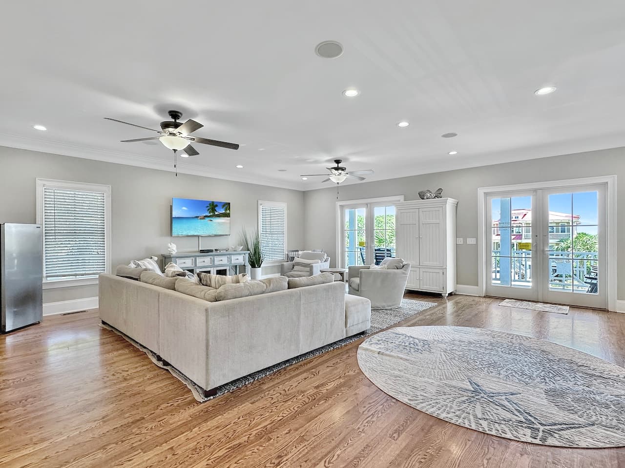 Beach Retreat - Image 13