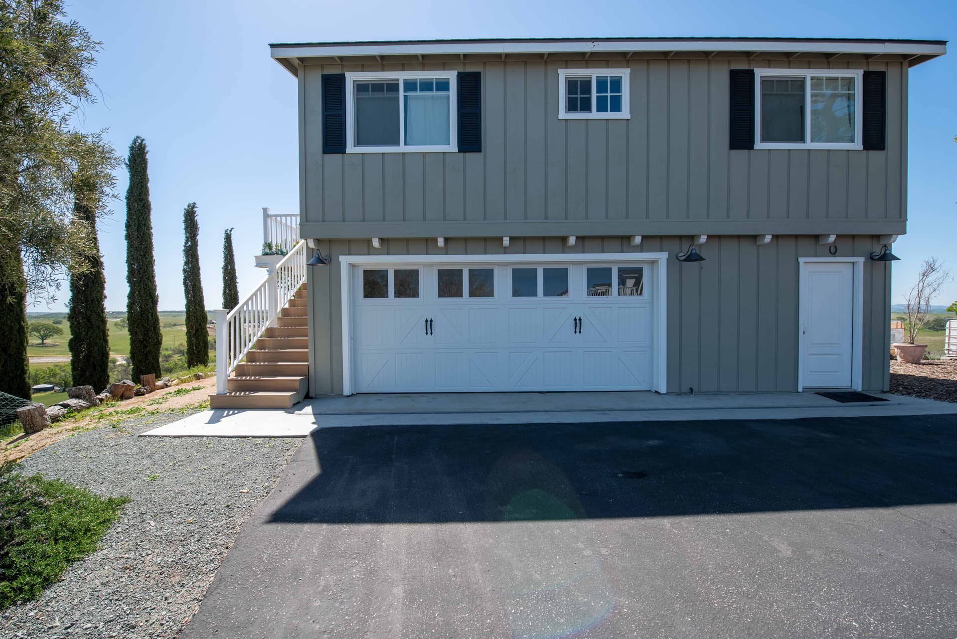 Hidden Acre Vineyard Estate - Image 11