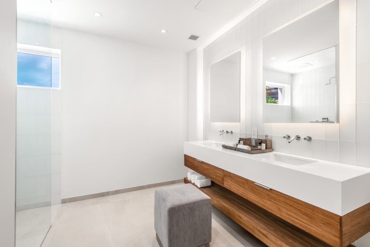 Grace Bay Six Bedroom Premium Ocean View - Image 20