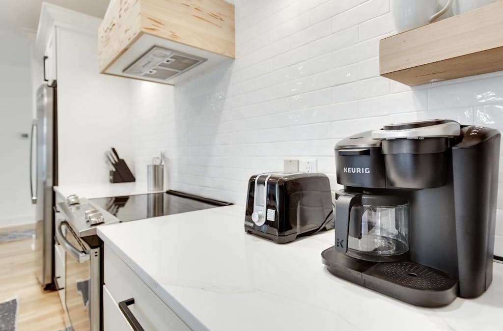 Shore Thing House - Image 12