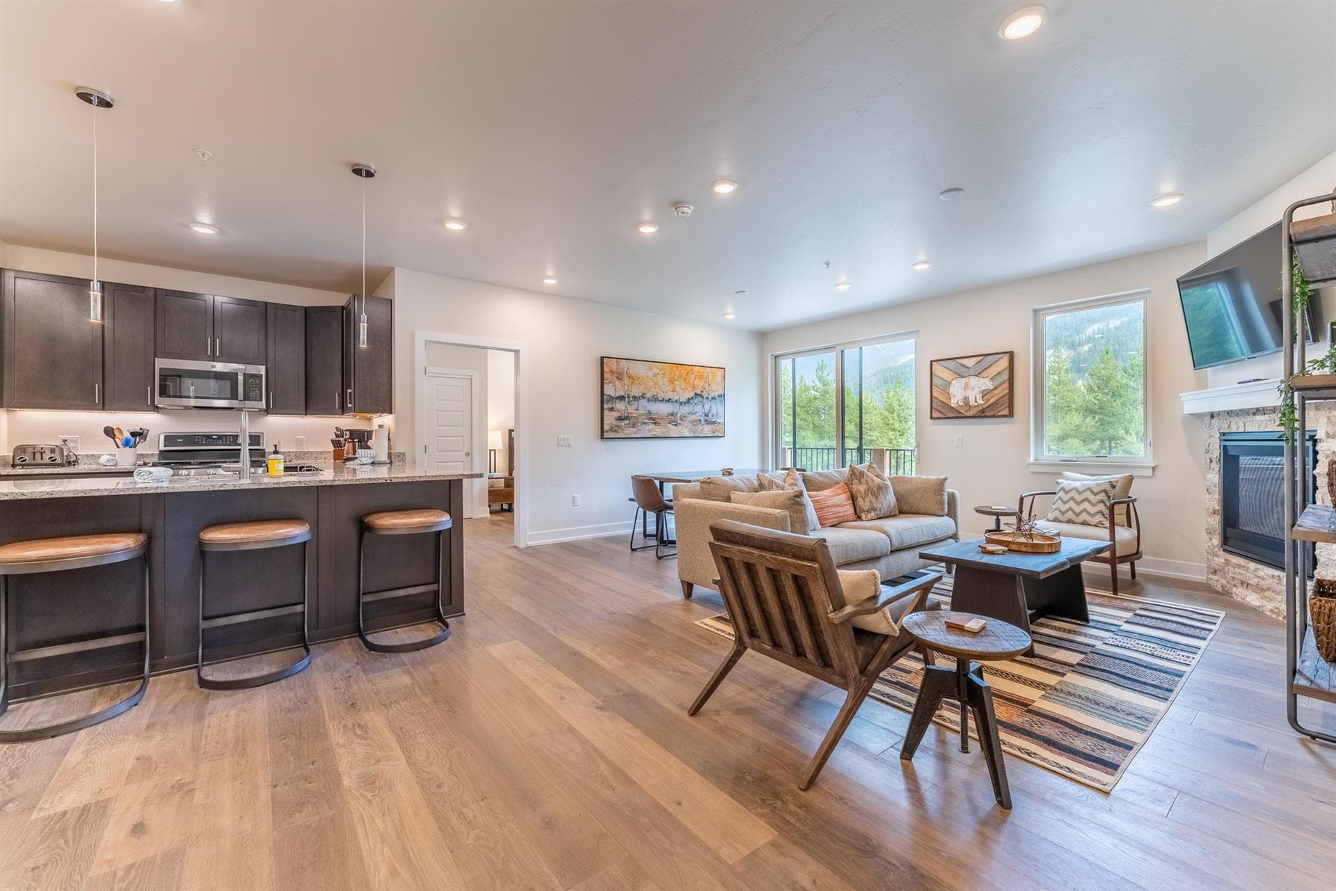 Peak View Chalet - Image 2