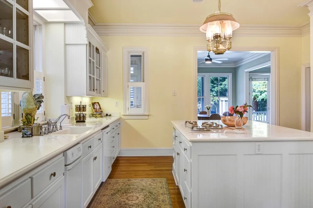 Armstrong Estate - Image 11