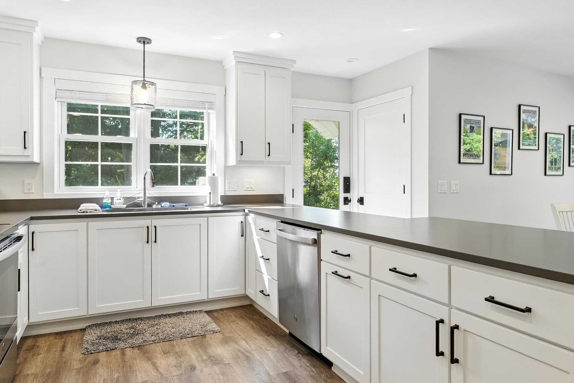 Thenell's Beach House - Image 9