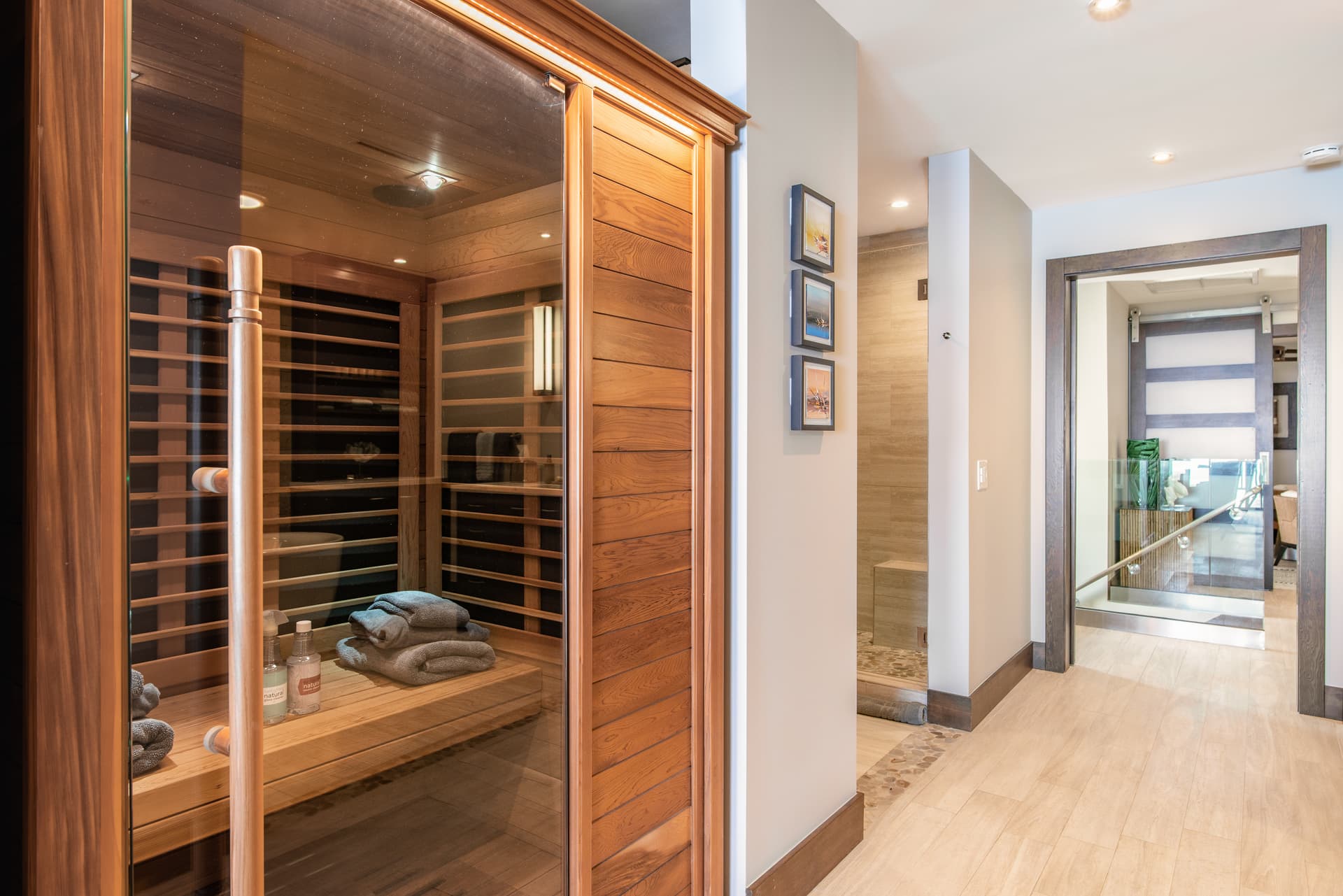 Kona Seaside Yacht Villa - Image 17