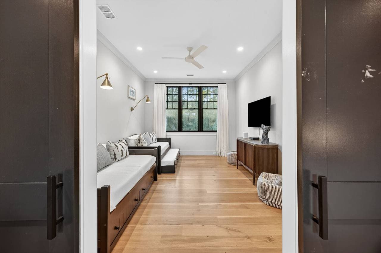 Snowy Egret Lane - Image 33