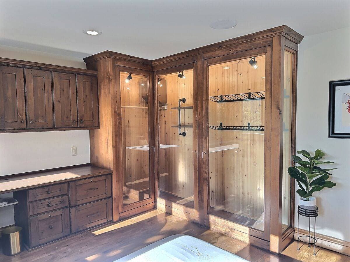 Four Sisters - Image 84