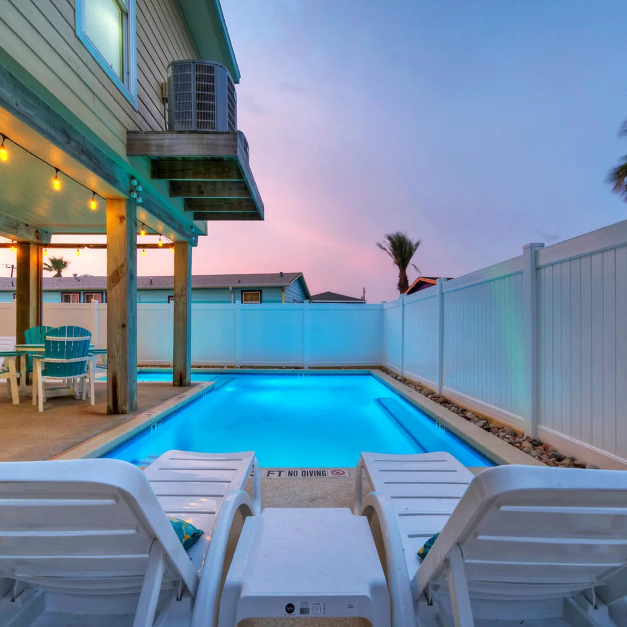 Moxy's Beach House - Image 69