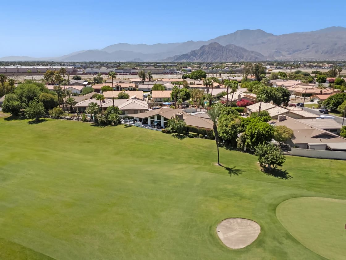 Edgy House - Image 3