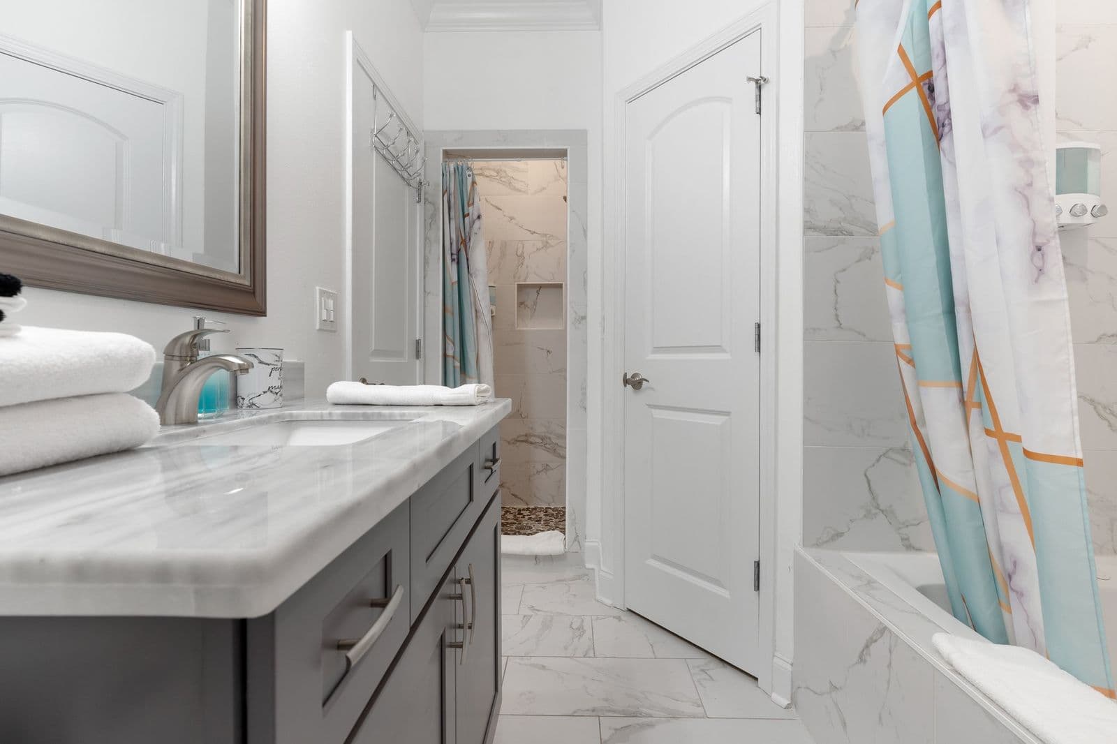 Exquisite Mid-City House - Image 16