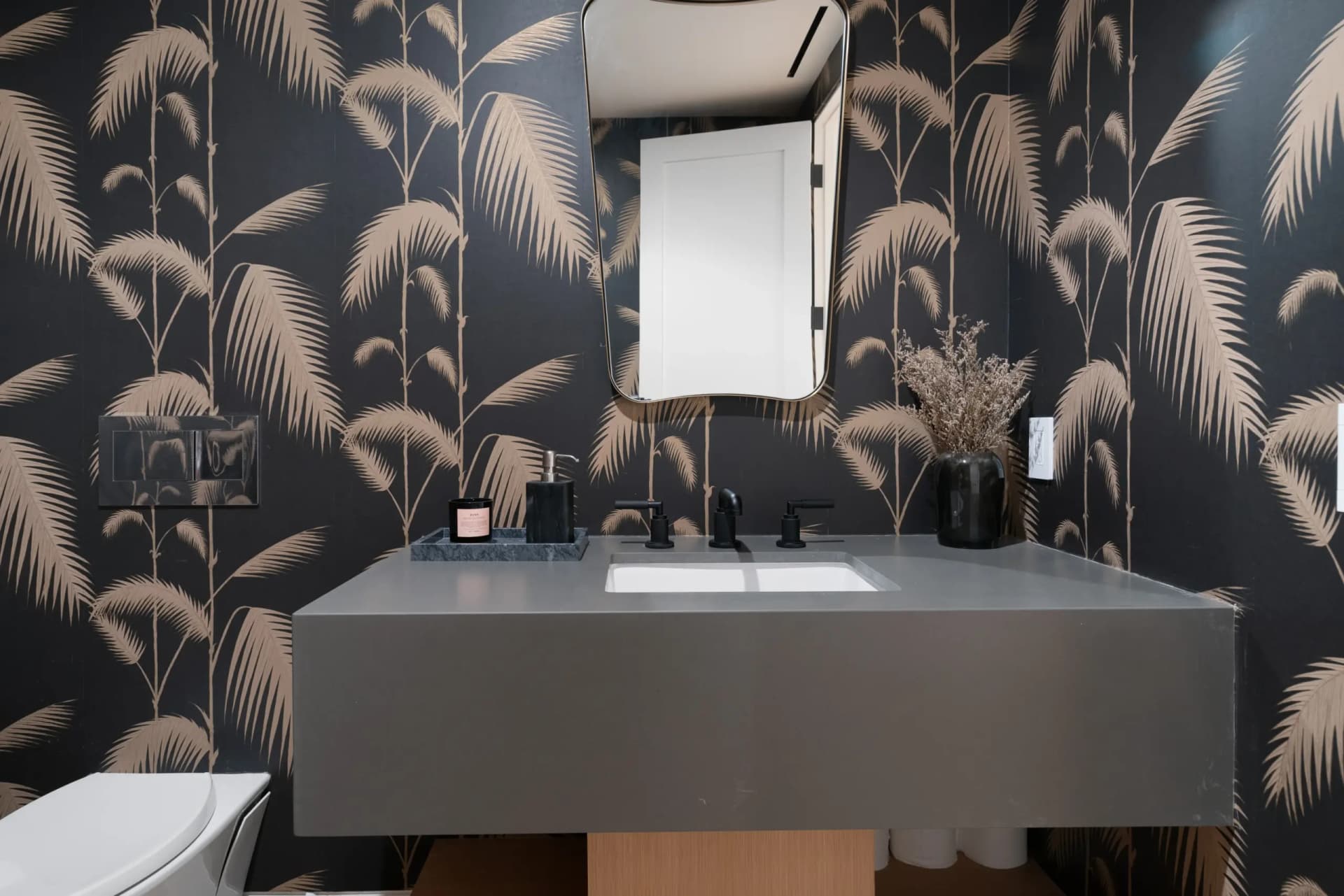 Garland Estate - Image 17