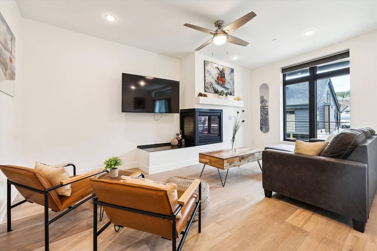 River West #522 - Image 2