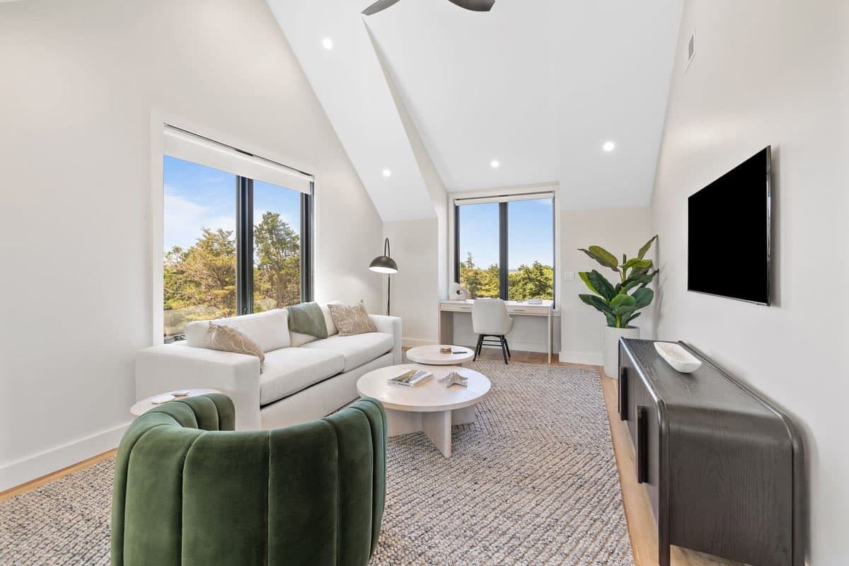 Nauset Heights Luxury - Image 14