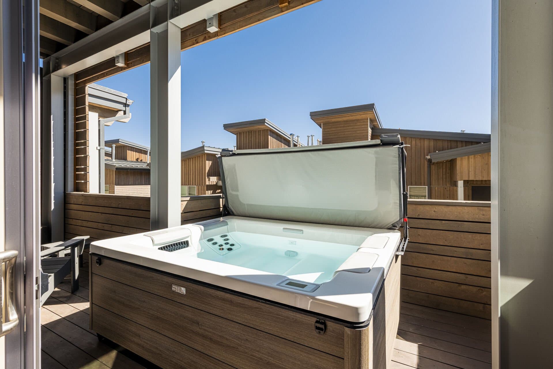 Apex Condo #304 - Image 38