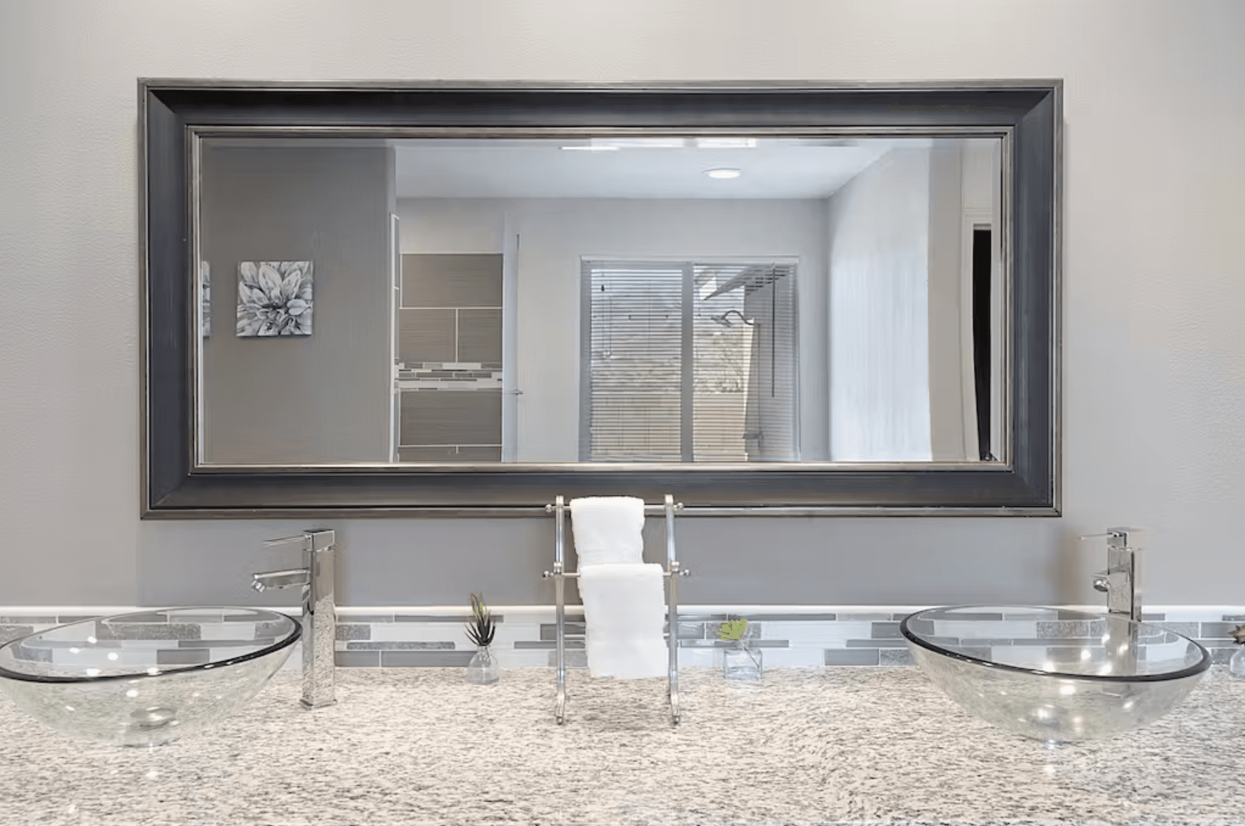 Hotwell Painted Hills Place - Image 14