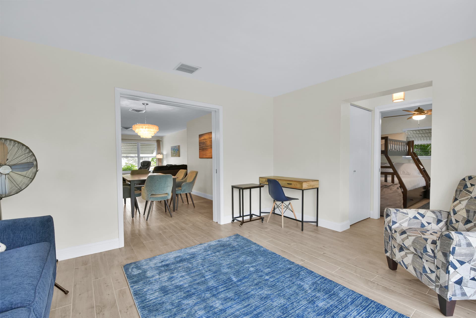 North Lake Worth Home  - Image 17