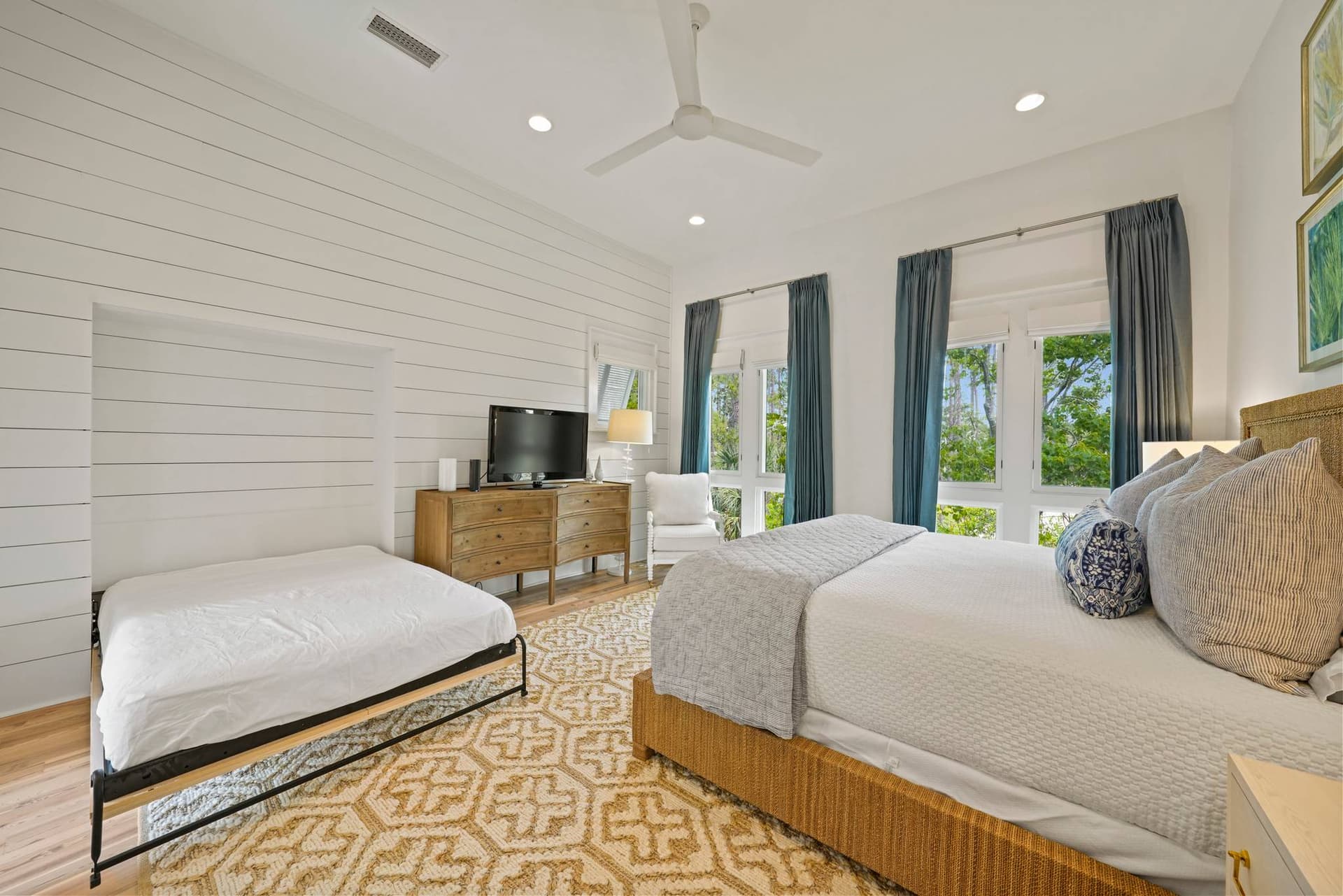 Splendor in the Sand - Image 21