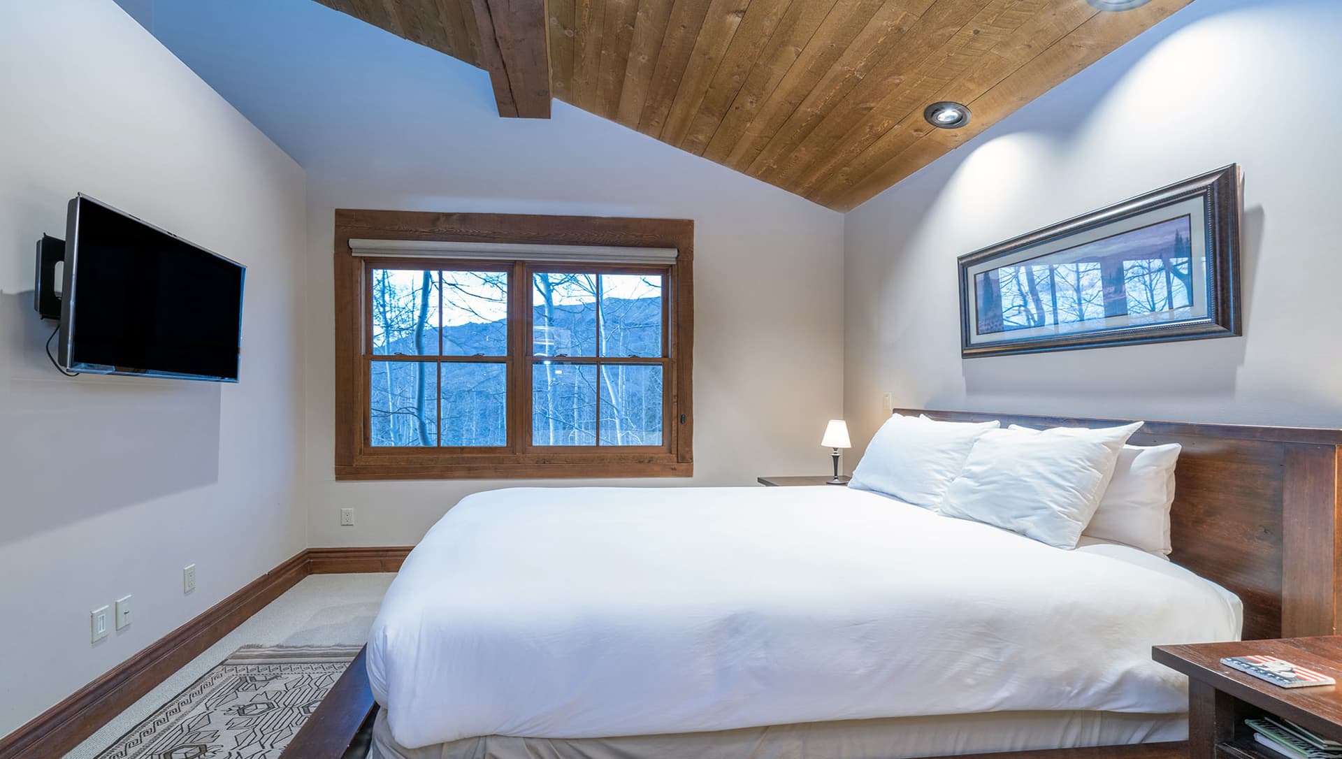 Country Club Estate - Image 35