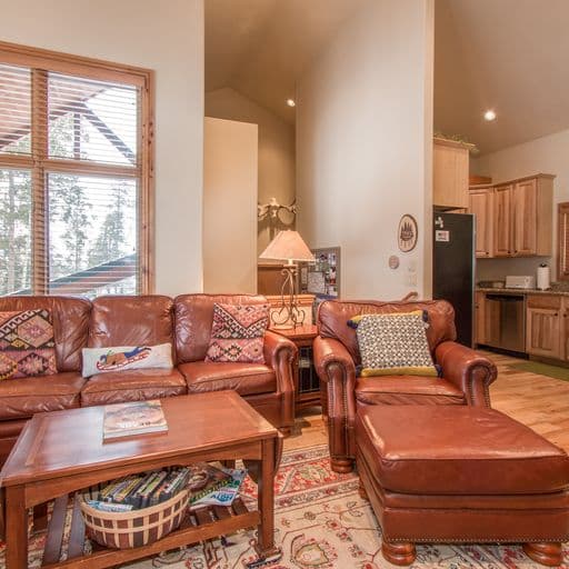 Highwood House - Image 4