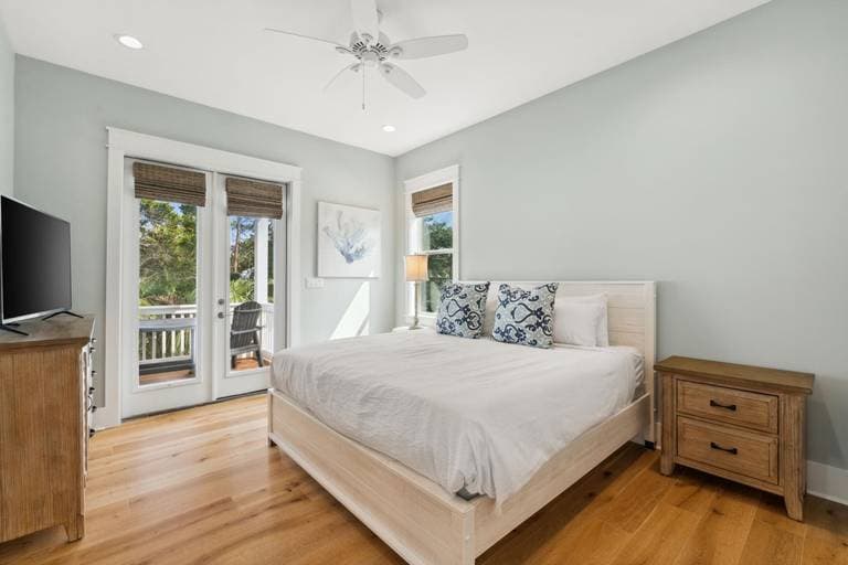 Beach Please - Image 15