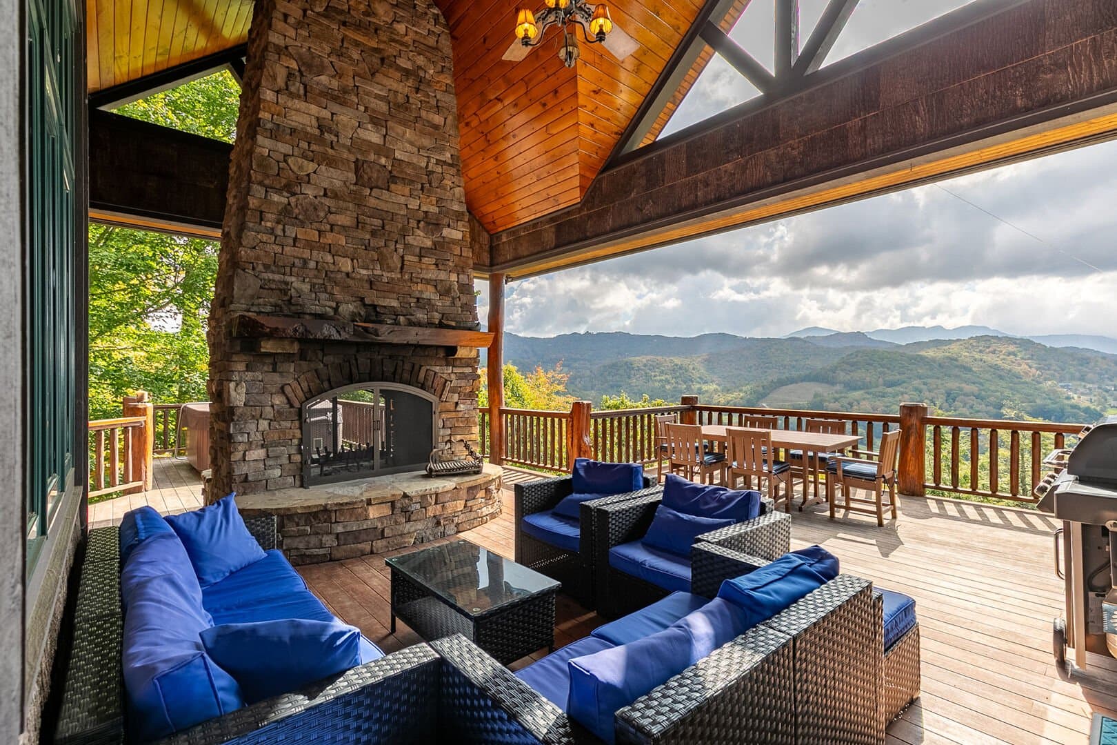 Overlook Estate in The Farm - Image 2