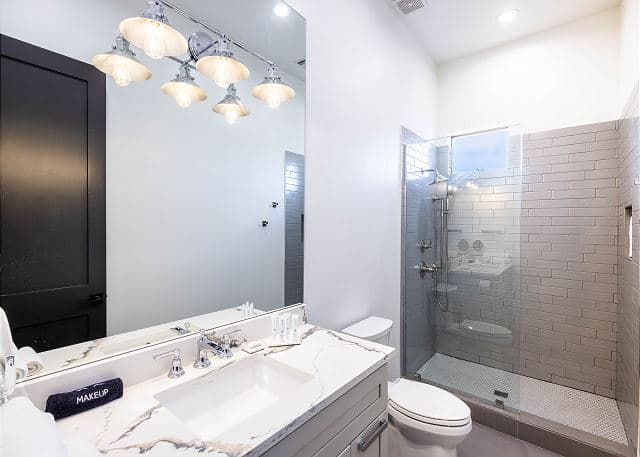 Estate on the River - Image 44