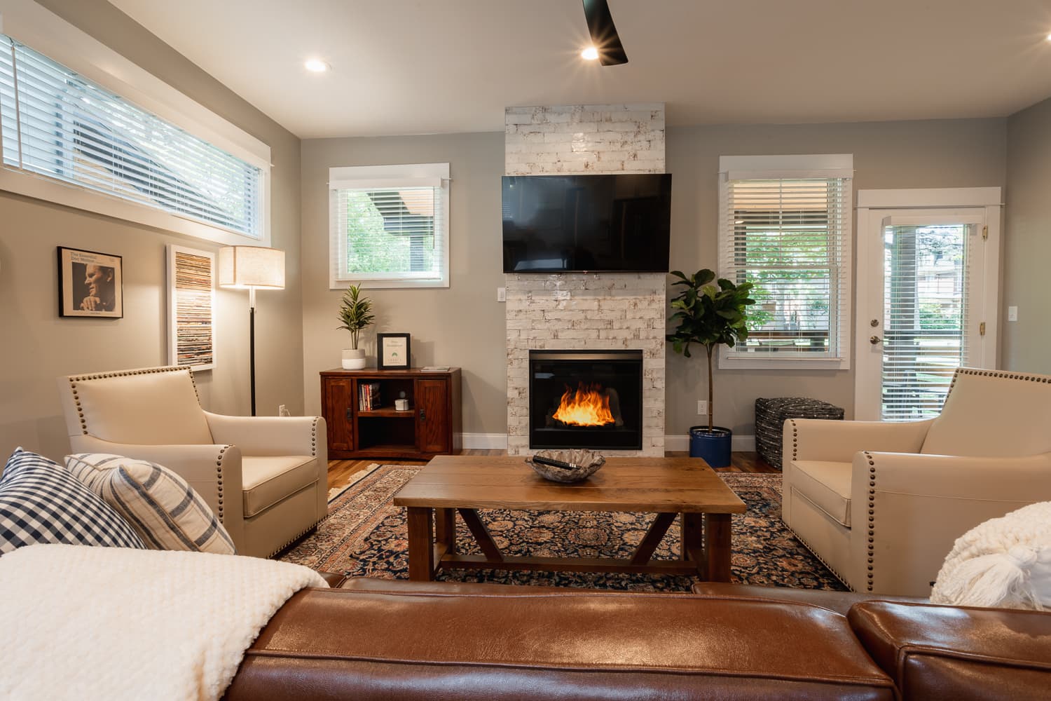 Way Downtown - Image 8