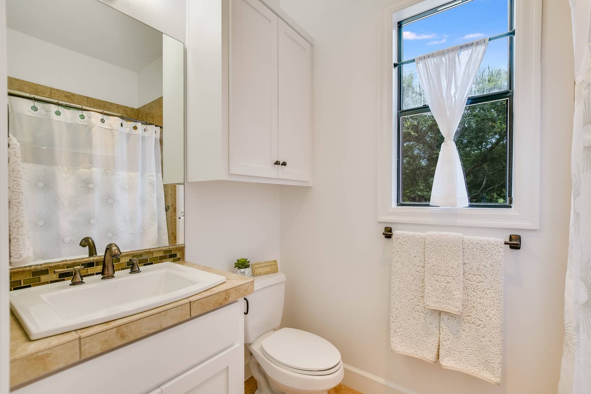 Hillside Oasis - Image 45