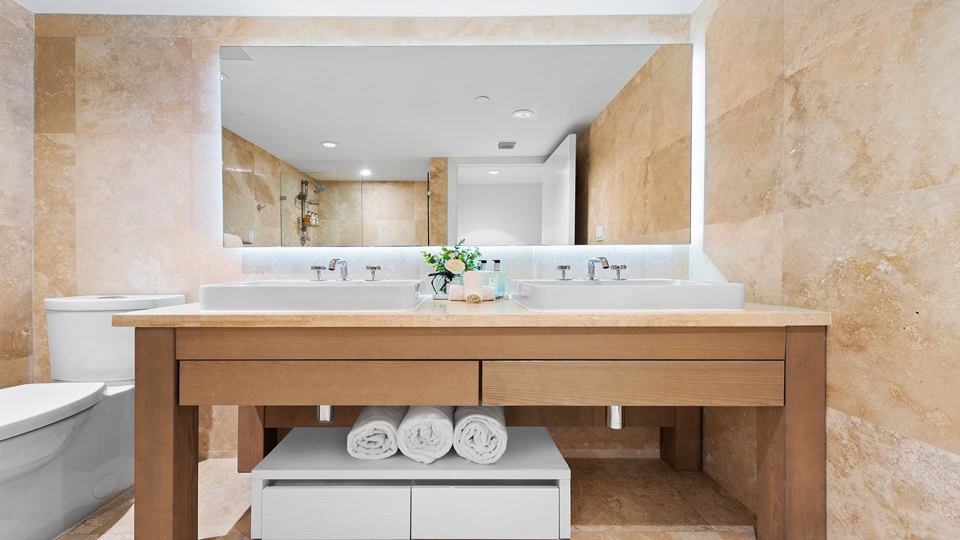 1 Hotel & Homes Residence #904 - Image 24