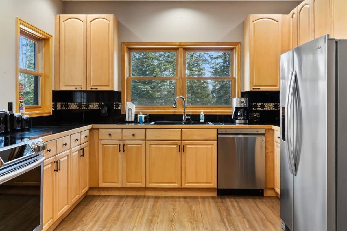 Blue River Retreat - Image 5