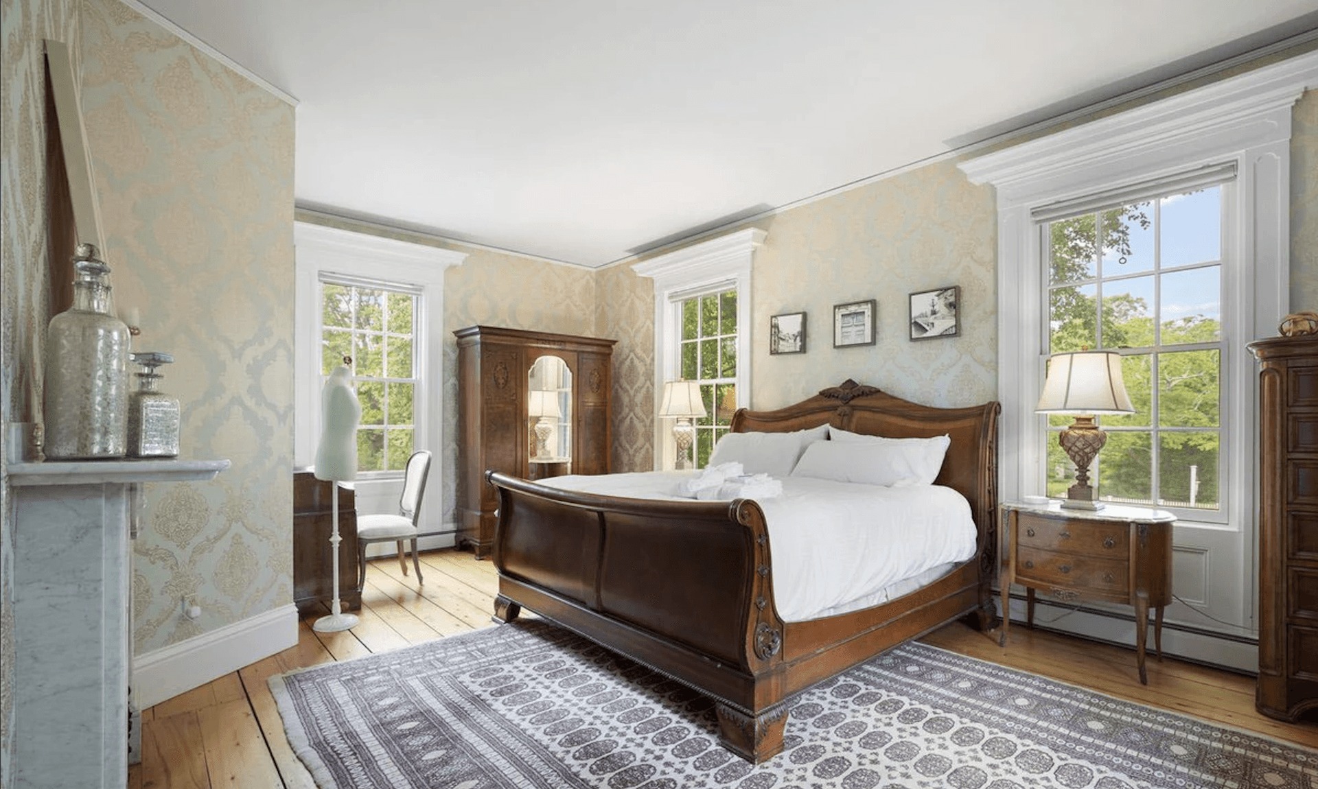 Center Of It All Estate - Image 31