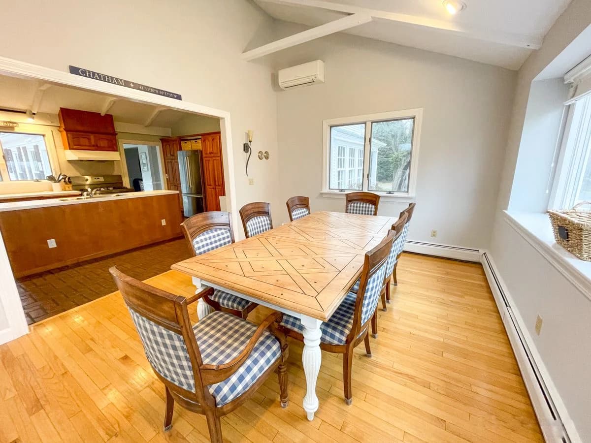 Queen's Landing - Image 9